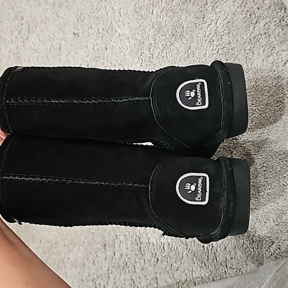 BEARPAW boots size 8 (womens) - Picture 4 of 6
